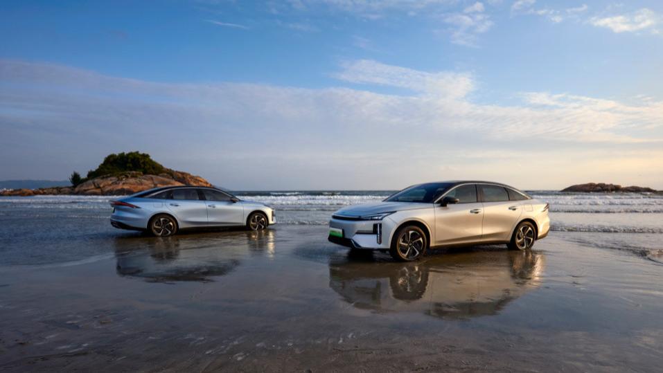 颜值与实力并存！银河L6 EM-i低油耗，带娃出行也能轻松驾驭