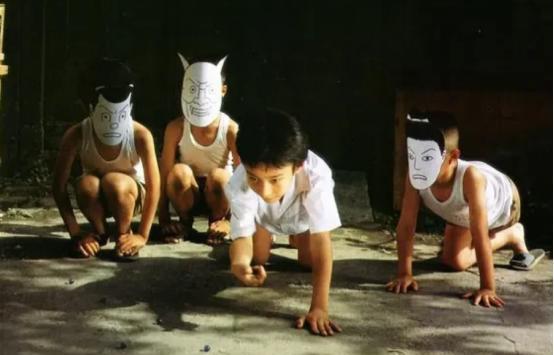 《光阴的故事》：童年逝去，光阴不再，唯有蝉鸣过后，才重新想起那年的故事
说起二十