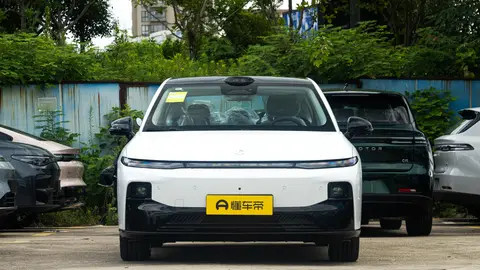 10万出头买激光雷达纯电轿车，续航600多km，带你看零跑B01