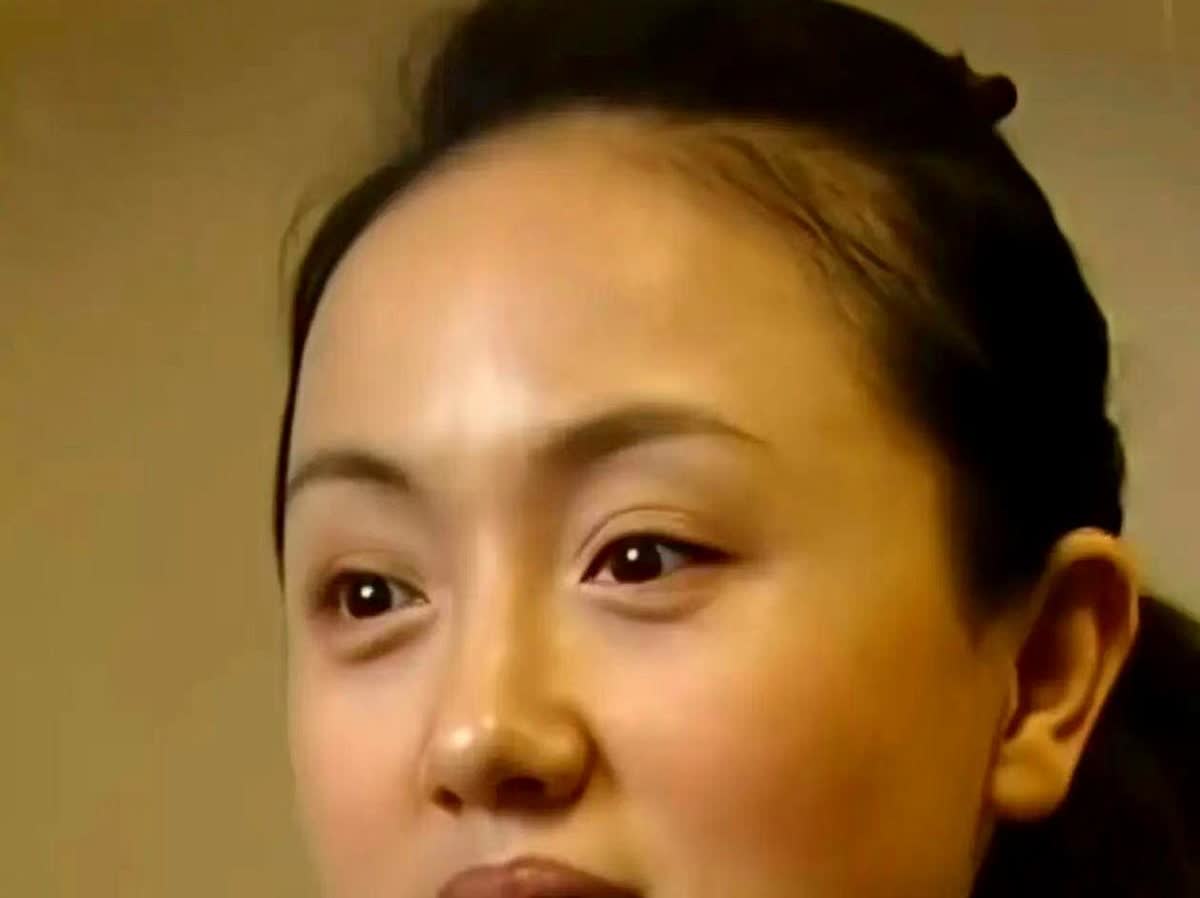演员朱媛媛说

辛柏青对我哪里都满意

唯一不满意的地方就是，嫌我太
