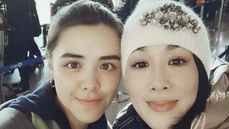 “爱的阳光，无畏的身材——钟丽缇大女儿张敏钧的甜蜜恋情与自信人生”