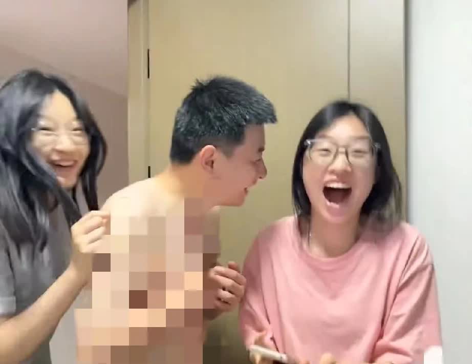 河南女生高考288分全家一起欢呼！
视频发到网上，评论区一片质疑的声音，网友纷