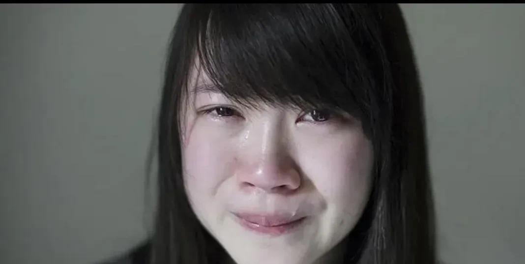 不当家不知柴米贵，不养儿不知父母恩。
女儿昨晚一番话，让我流泪了。
她说:“妈妈