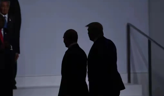普京赴美会晤背后的深层原因：俄美关系的转折点？
普京终于决定冒着被逮捕的风险，赴