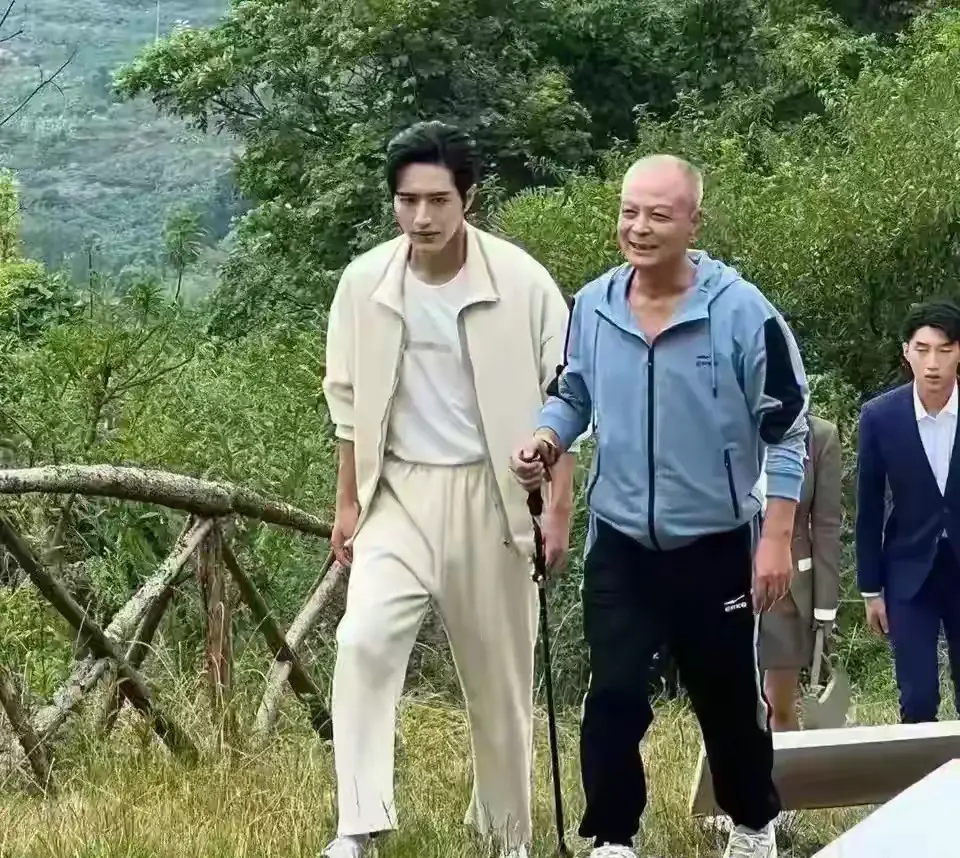 曾经是一代巨星，终究还是躲不过岁月的痕迹