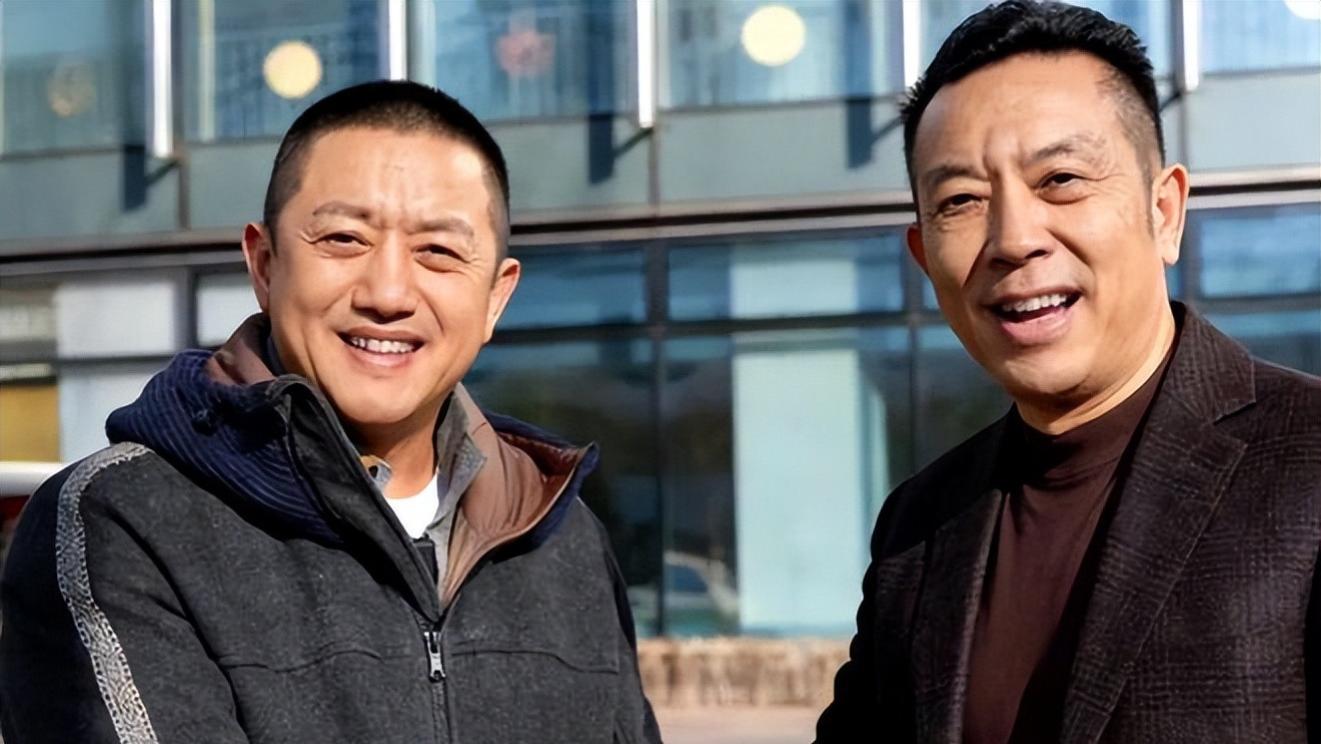 贾国龙的“嘶吼”VS李亚鹏的眼泪：舆论场要的不一定是真相，而是真诚！