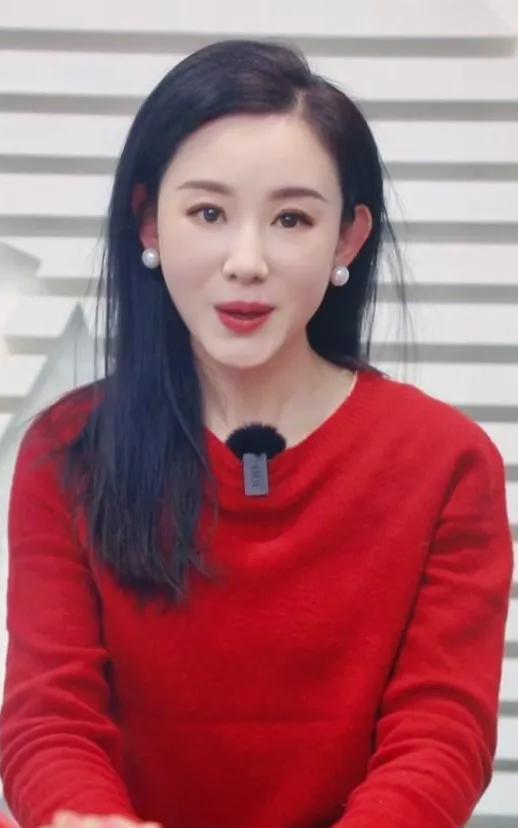 书匀，原名滕树云，1982年出生于山东淄博 。曾是山东广播电视台齐鲁频道新闻主播