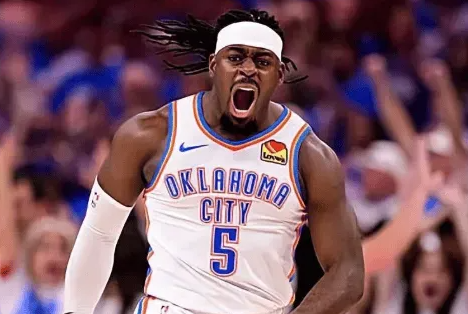 明天的比赛，雷霆将对阵勇士。
据报道，雷霆球员多尔特因为内收肌拉伤，将缺席明天与