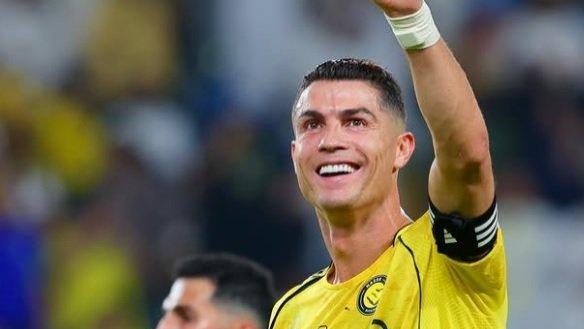 3-1！C罗解锁3大纪录，菲利克斯世界波，利雅得胜利豪取8连胜