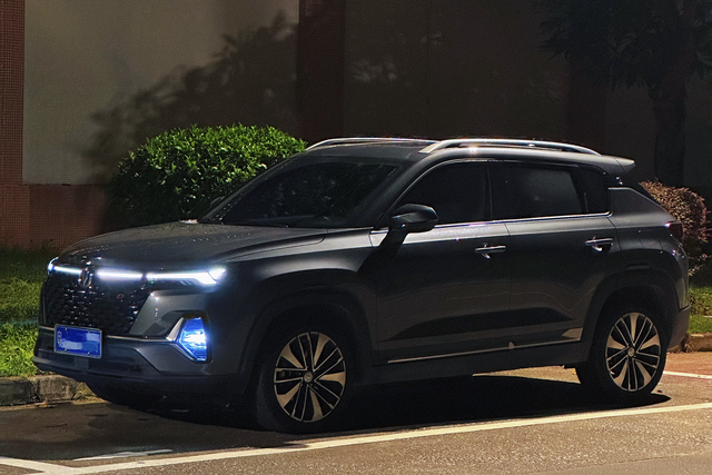 二手买回来不知不觉已开3年3万2公里了
21款尊贵版，二手8w买回来用到现在开了