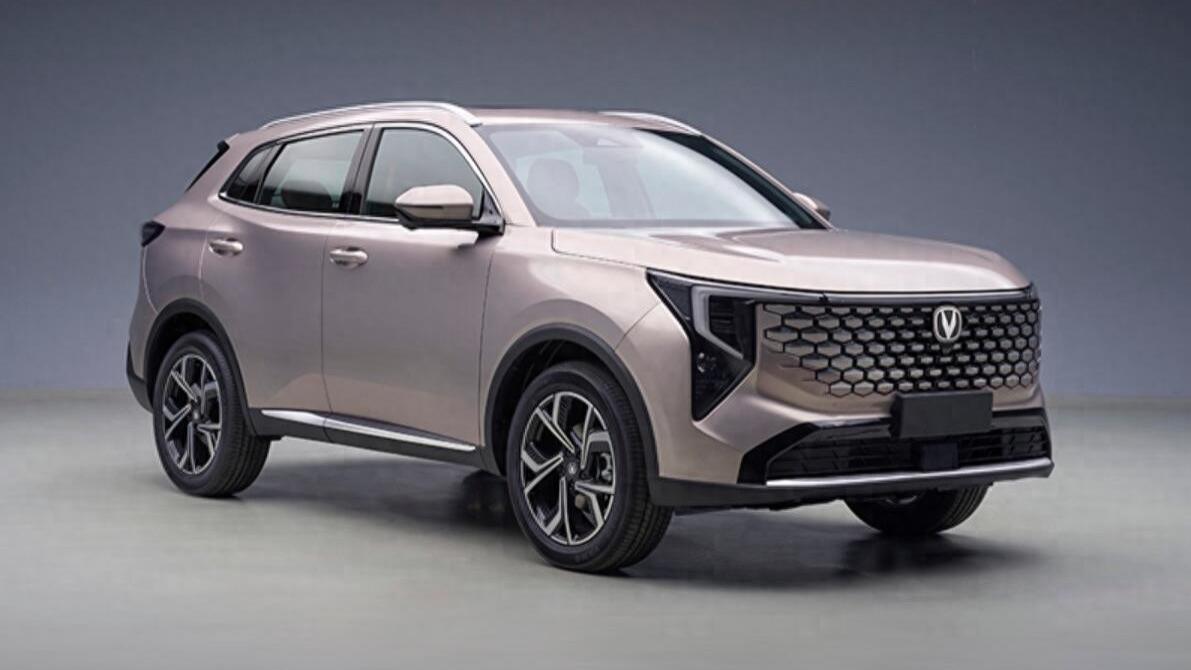 主要对前脸进行修改，新款长安CS55Plus申报信息曝光