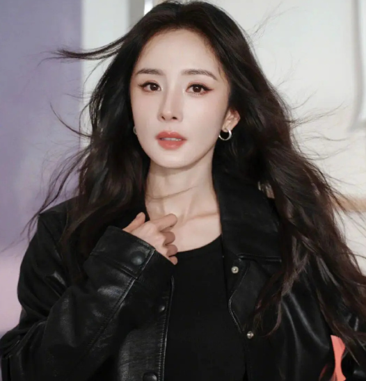 大幂幂还是那个少女感满满的少女幂