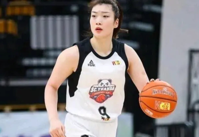 李梦事件是否与资本人情有关？
大家发现没有？女篮国家队喜欢另有其人了。
回顾女篮