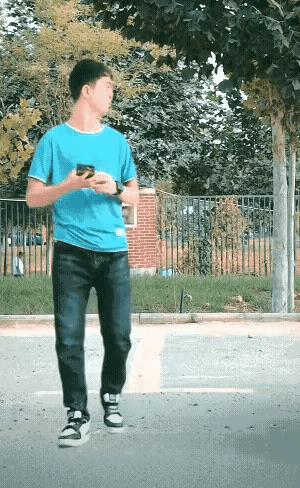 我个解释我能接受，反正不是我老婆[呲牙]。