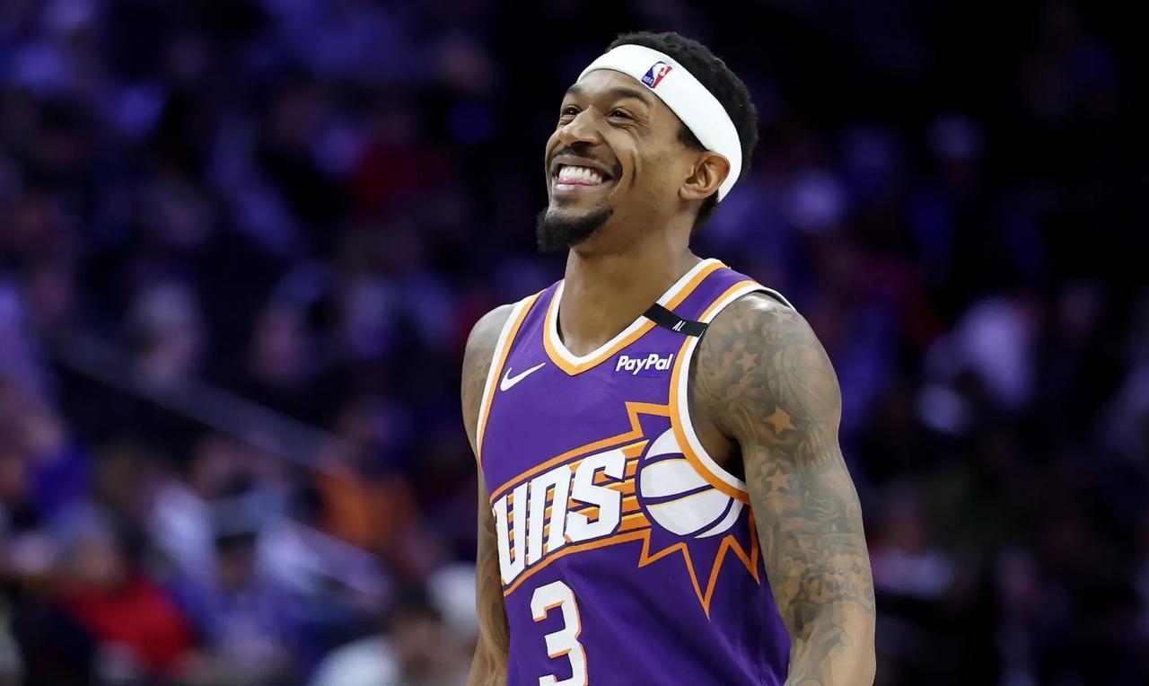 经纪人：人生中幸福快乐最重要，比尔为太阳牺牲了太多。
       篮球资讯，0