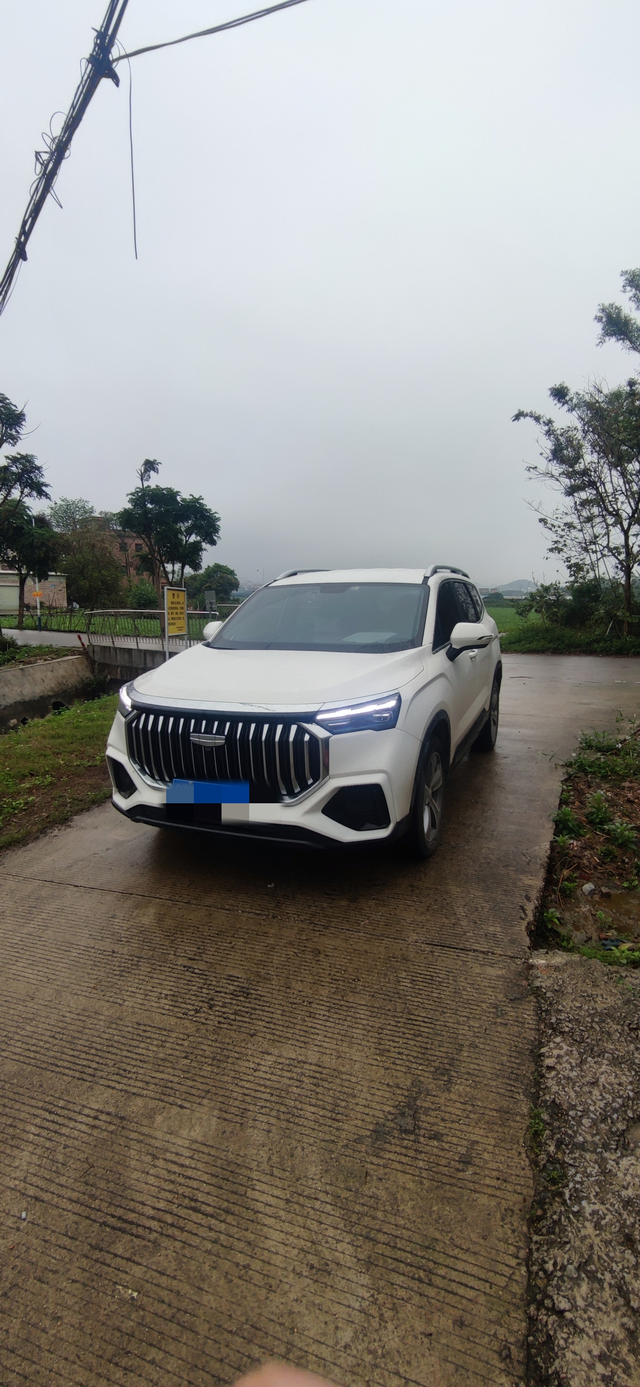 为什么还有那么多人问23款与24款怎选？
我是23款豪华版车主，我是大怨种，刚上