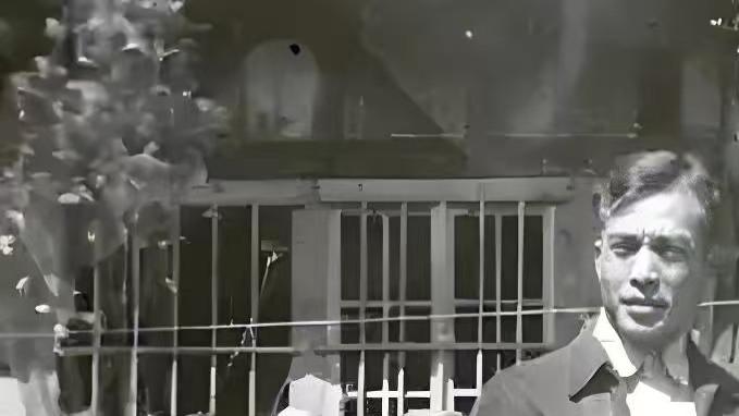 隐蔽战线上的革命夫妻，妻子身份暴露后，丈夫毅然跟随加入共产党