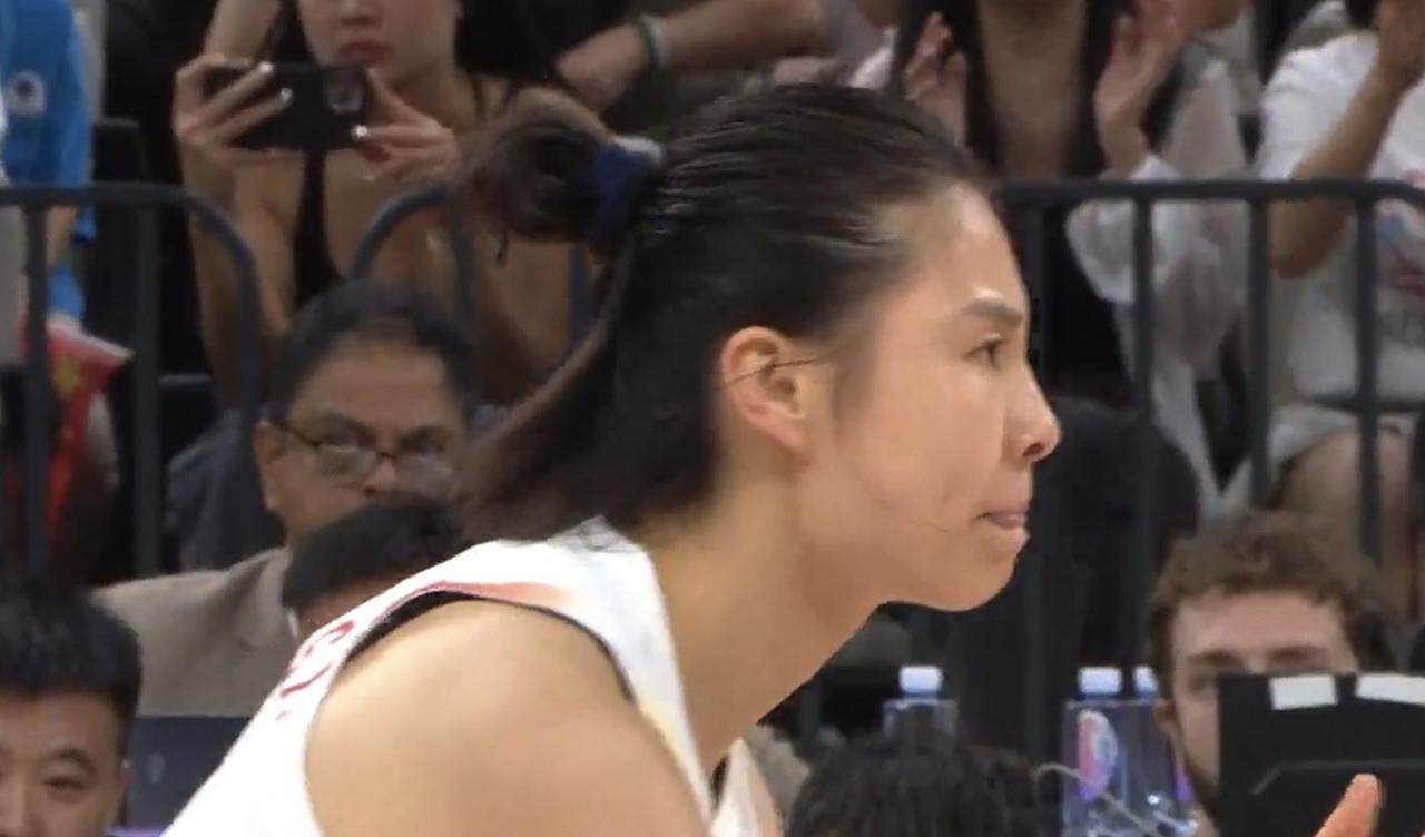 田中心一句玩笑话，想不到那么多人当真！
日本女篮年仅19岁的天才少女田中心亚洲杯