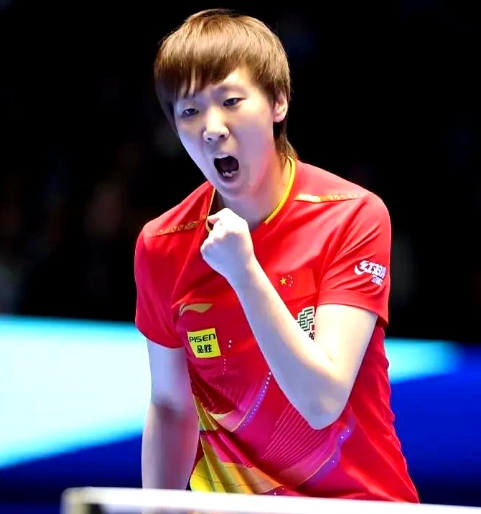 回看瑞典大满贯女双决赛，你会发现王曼昱真的很强大

很多乒乓球圈内人之前都说王曼