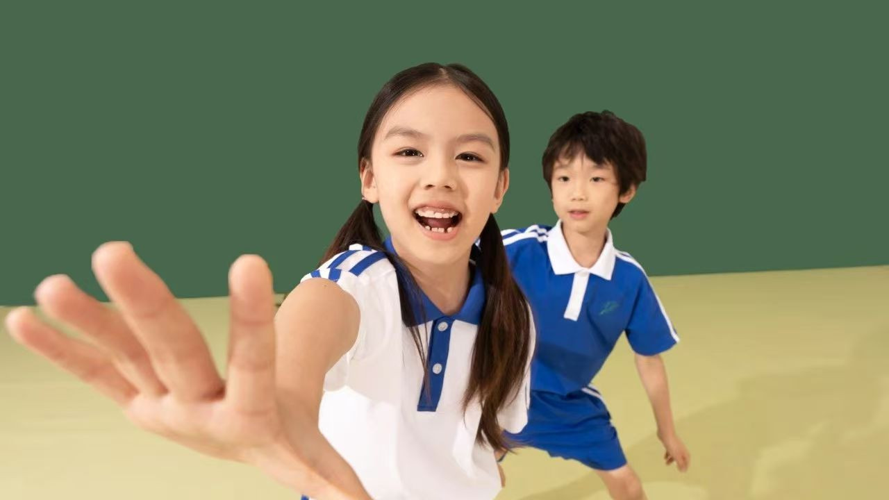 「呼吸校服」——让孩子每天8小时校服时光，清爽如风、自由呼吸！