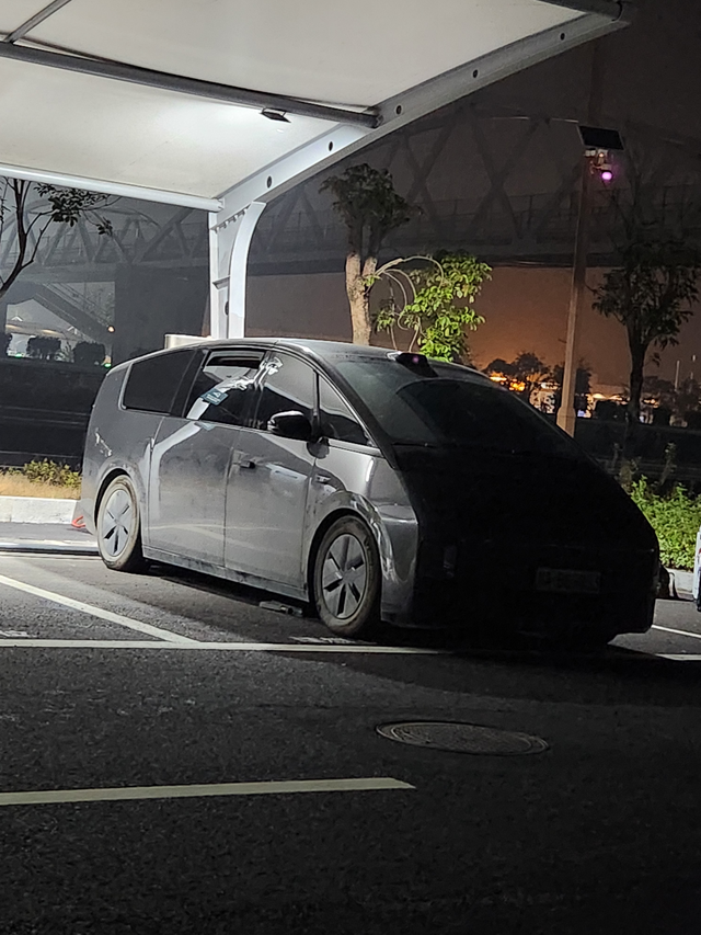 理想大方mega换电池居然还给积分
理想mega，换新电池一块，补偿积分2000