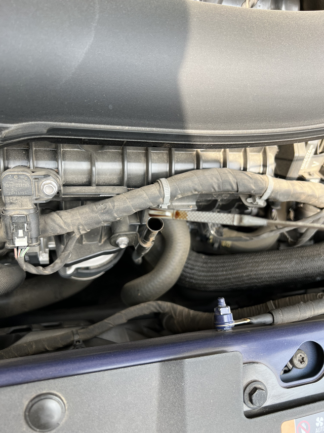 LSY真的烧机油严重
我才跑5200公里，熄火半个小时后机油尺快到下限了，车子发