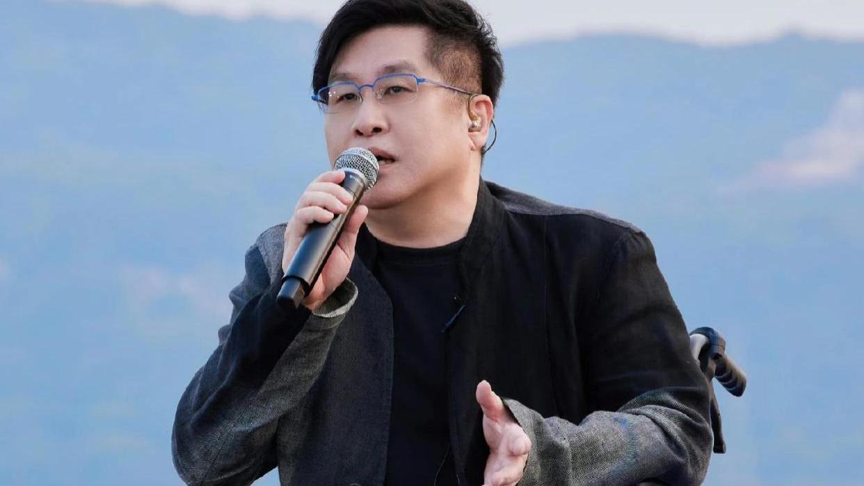 假若不是郑智化，深圳机场还会公开道歉，立行立改吗？