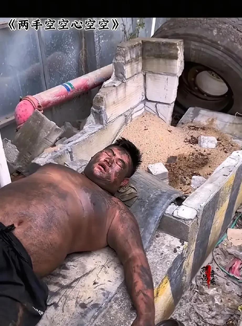 真的没想到，湖南这名很励志的修车小哥竟然是00后。
虽然文化水平不高，但做起事来