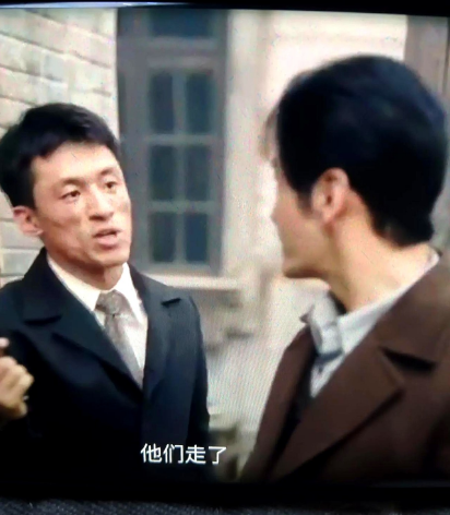 《潜渊》第十集剧情预告来了：

水野鼻子比猎狗还灵敏[捂脸]

他已经知道，有个