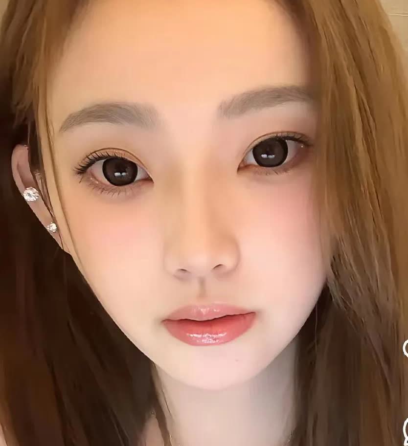 懒懒如果有黄一鸣的手段，恐怕现在都和王思聪结婚了！可见懒懒是一个没有什么小心思的