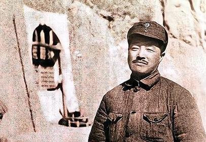 抗战中，吉田大队八百人马，掉入了贺龙120师提前布置好的口袋阵，双方陷入激战，就