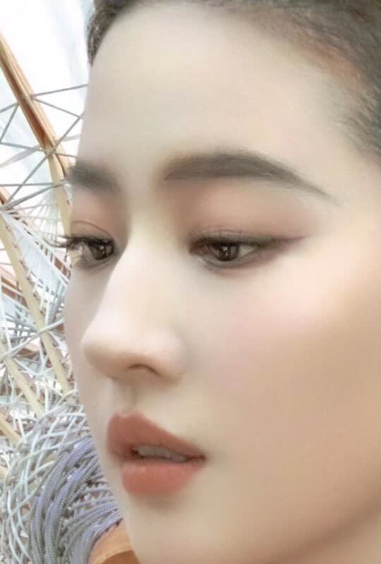 简直是刘亦菲级别的美貌