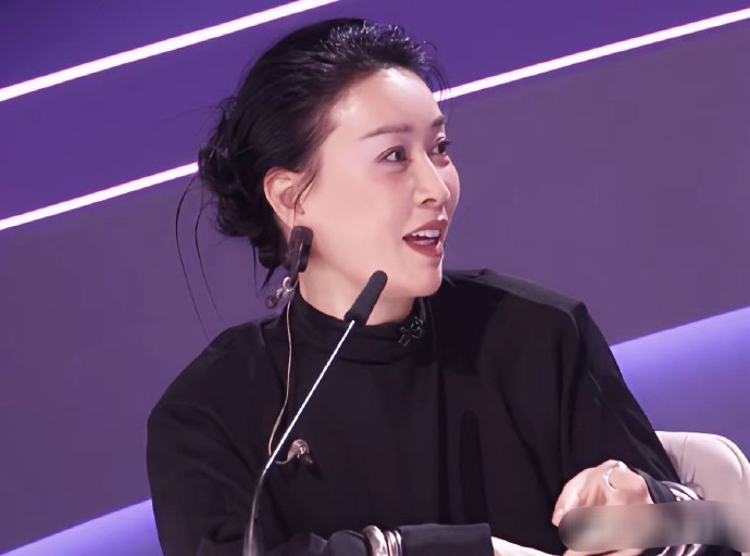 那英？整了还是微调了？那姐咋越来越好看了呢，好有气质 ​​​