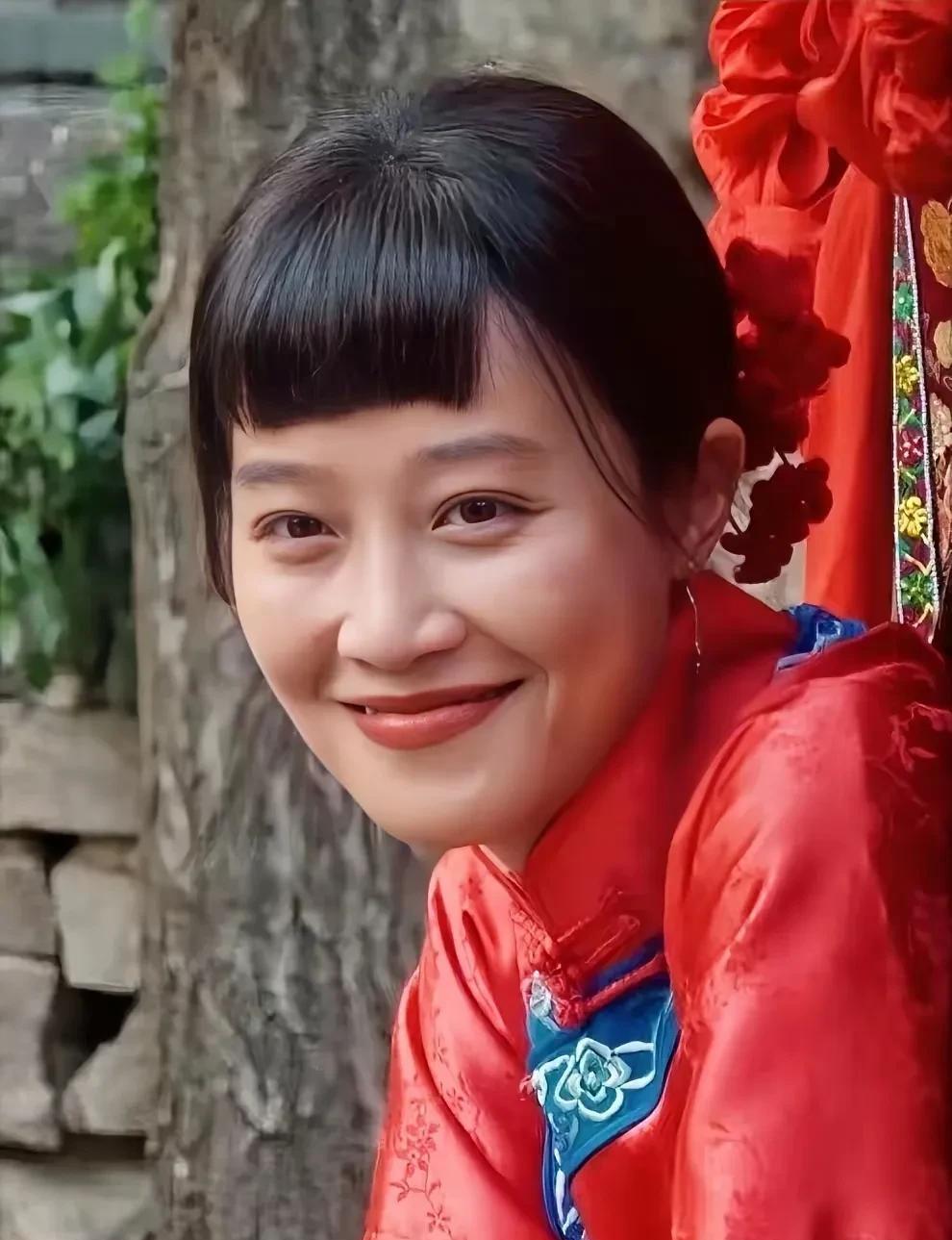 现在早已不是苗京京、素老三一家独大的景象了！香水百合都不新鲜了，因为新宠太多了！