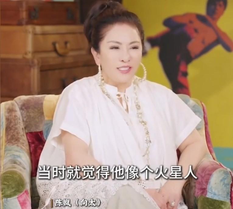 向太说：“1999年 ，我第一次见马云，那个时候的他还是个四处碰壁的年轻人。”