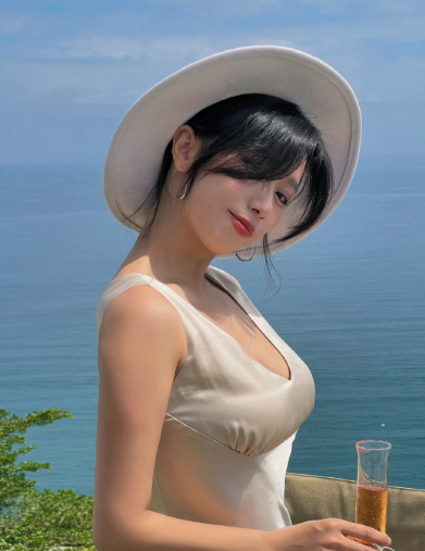 李蠕蠕不止是搞笑女来着！妥妥的美女啊