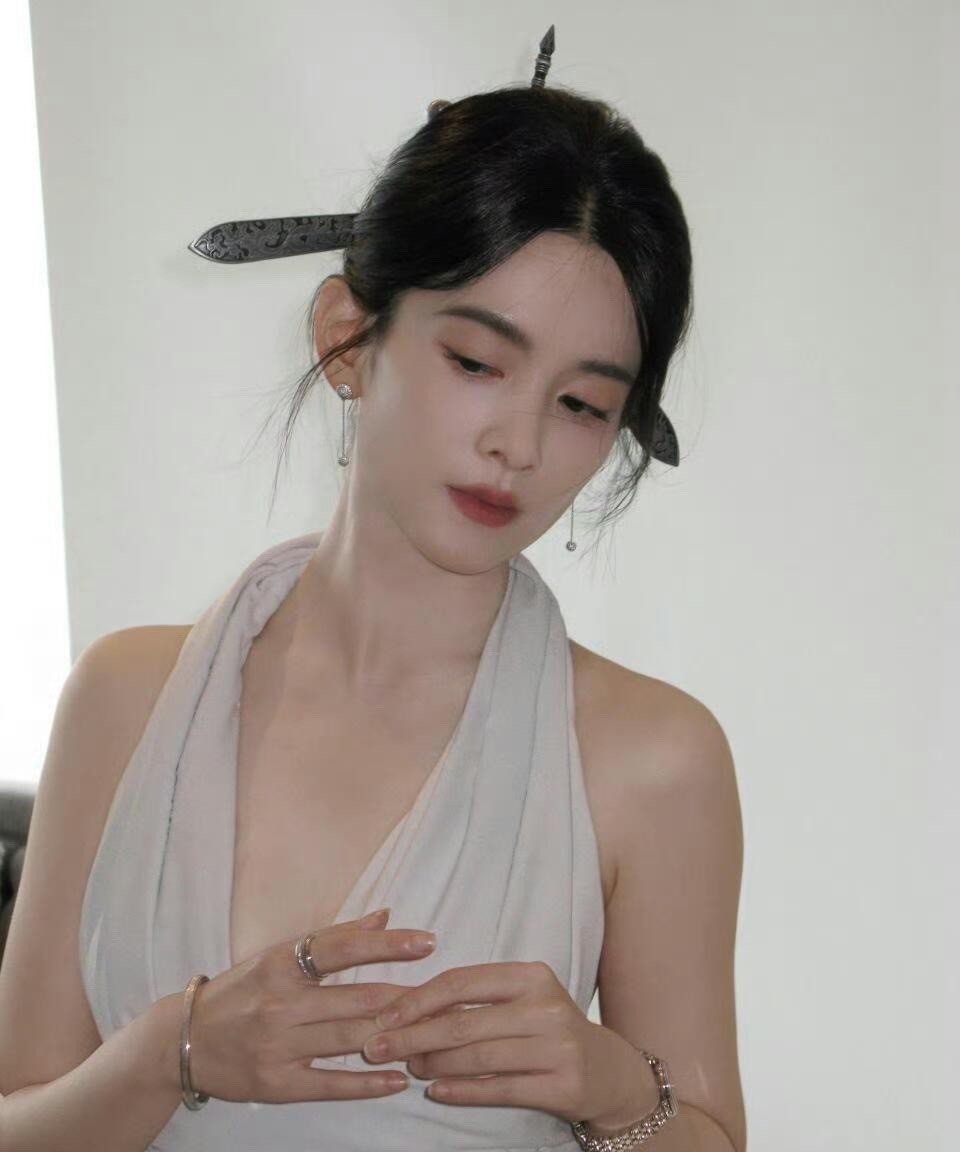 今天是大方性感 有点火热的陈昊宇🔥 