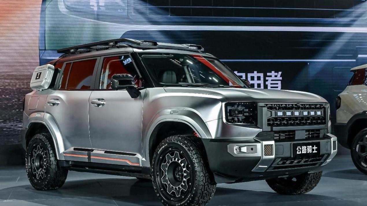 捷途自由者燃油方盒子SUV上市 起售价12.49万元？