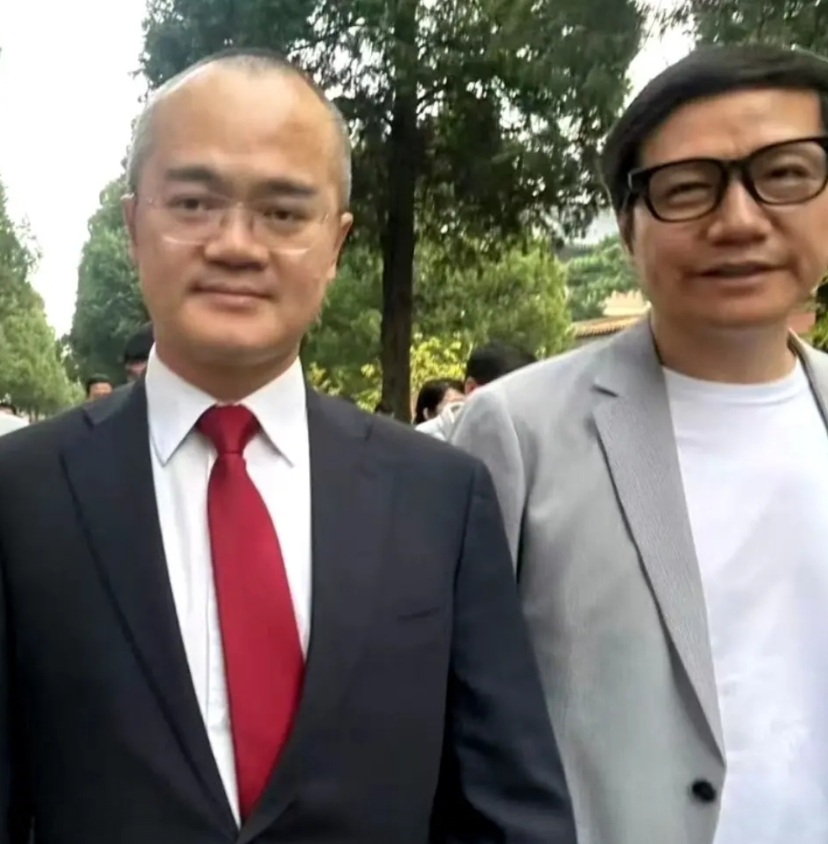 美团王兴、小米雷军和董宇辉都去了现场观礼。 