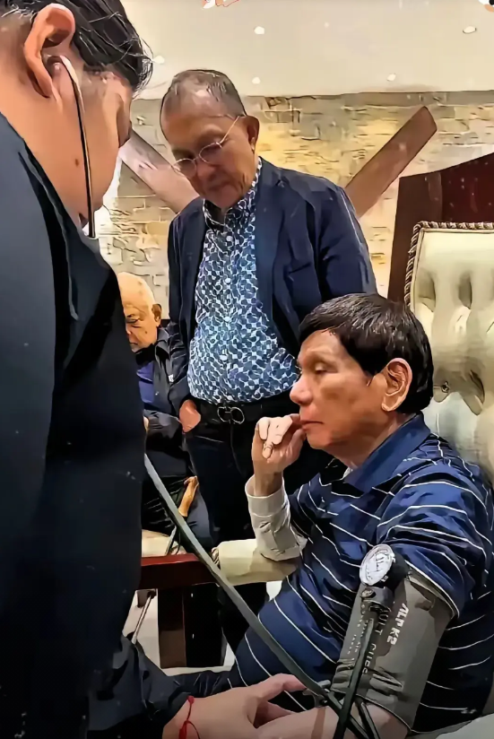 海牙法庭的尴尬：通缉老杜成闹剧

海牙法庭的举动真是让人哭笑不得，当年通缉普京大