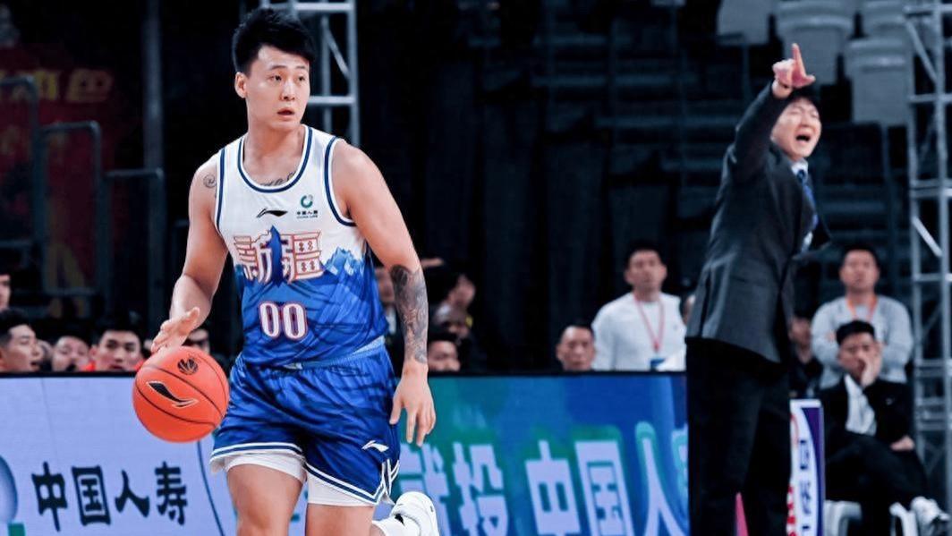 新赛季值得期待的球员之休赛期加盟北汽的赵睿