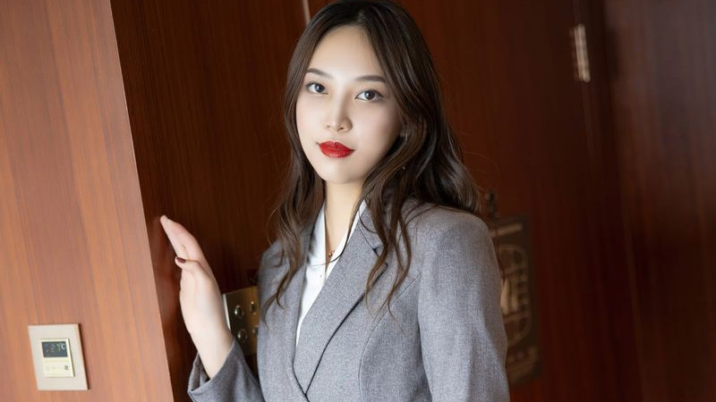 美女模特郑颖姗蕾丝吊袜修长美腿职场OL制服系列写真