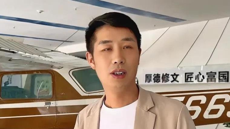 土家小木：海清彻底辍学，小凤爸爸公开说出实情，直言在外上班！