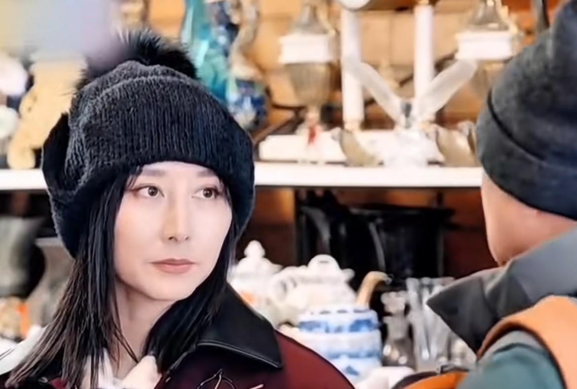 真的被胡静老公逗笑了
真的是越有钱越抠门
商家们，包邮真的很重要
胡静老公让她别