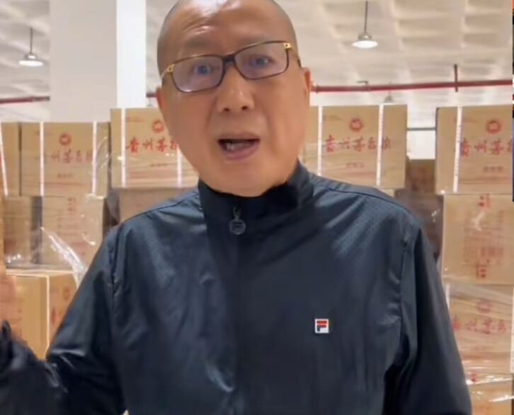 只要能让侯耀华不痛快，汪洋就比谁都痛快