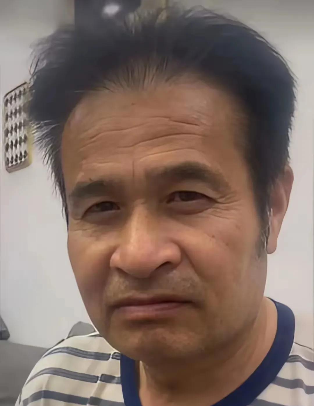 看着像一个人
仔细看看又觉的不是
你们觉的是不是这样[what]