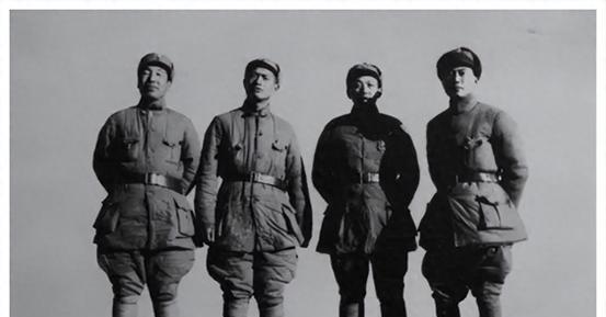 邓华指挥2个纵队攻城，9纵司令对方案不满？让政委跟邓华谈意见
“十月十三日晚上八