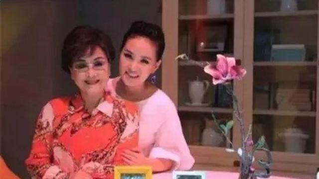 李谷一：东方演艺歌唱家，代表作《难忘今宵》，中国流行音乐先驱