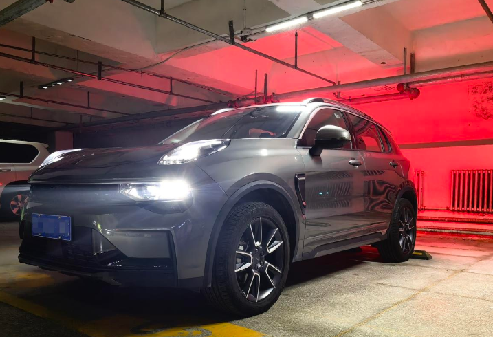 领克01小记
来小记一下领克01。 顺便薅点羊毛！
最近跑了几次小长途。油耗有所