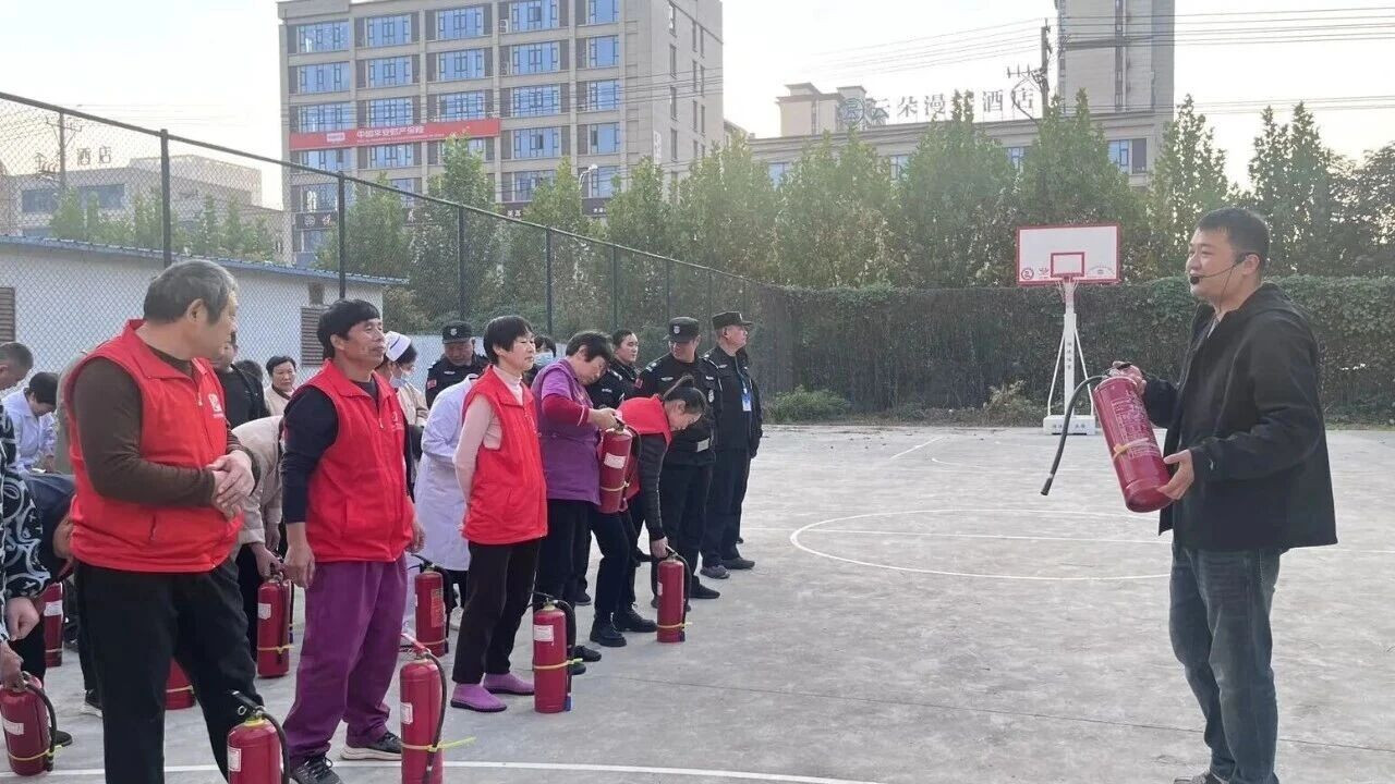以“练”筑防，防范未“燃”——太和华源医院开展灭火实操演练  ​